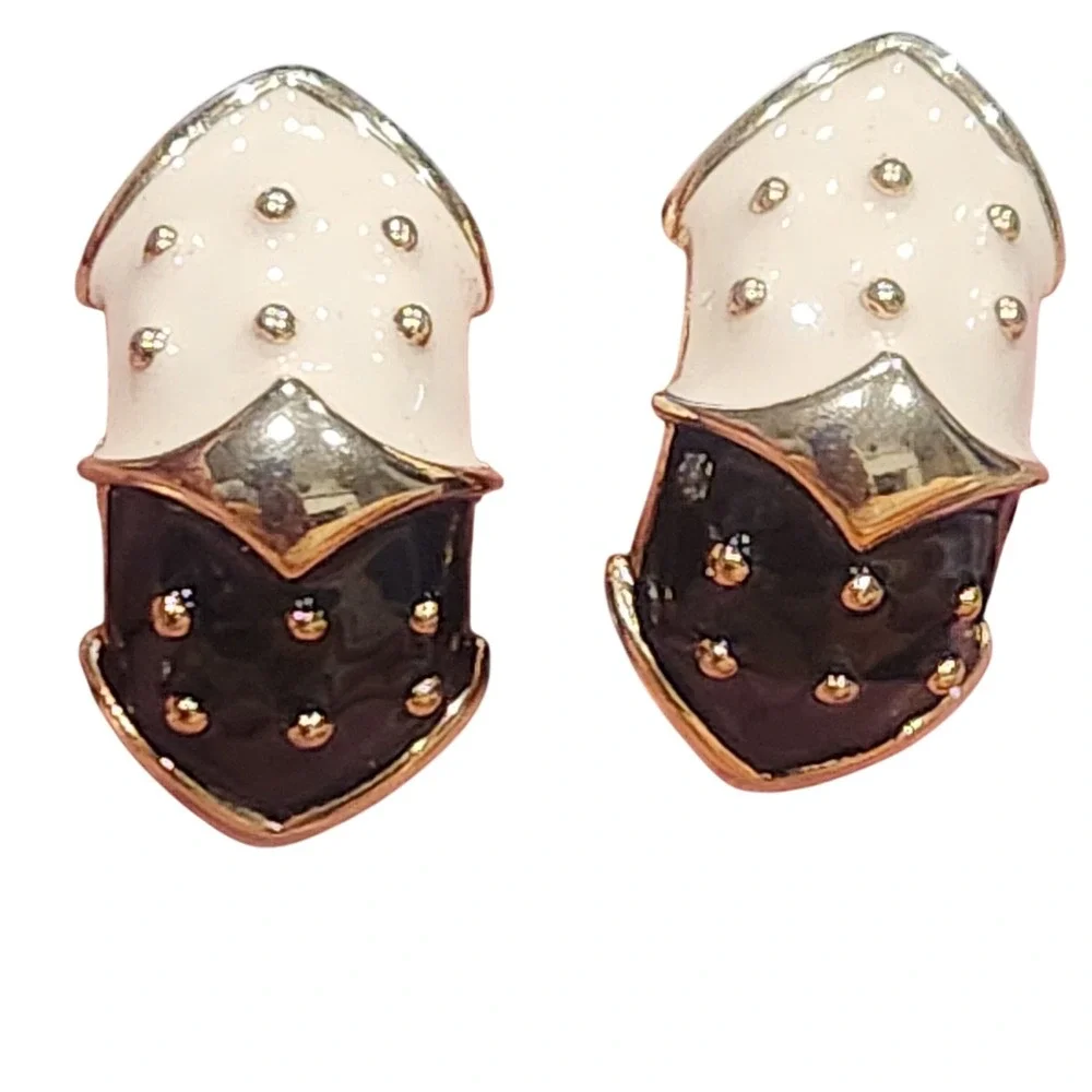 Edwin Pearl Vintage Clip On Earrings Two Tone Black Cream Enamel Gold Tone 1in
